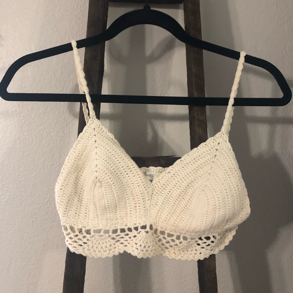 Lace crop top/bra
